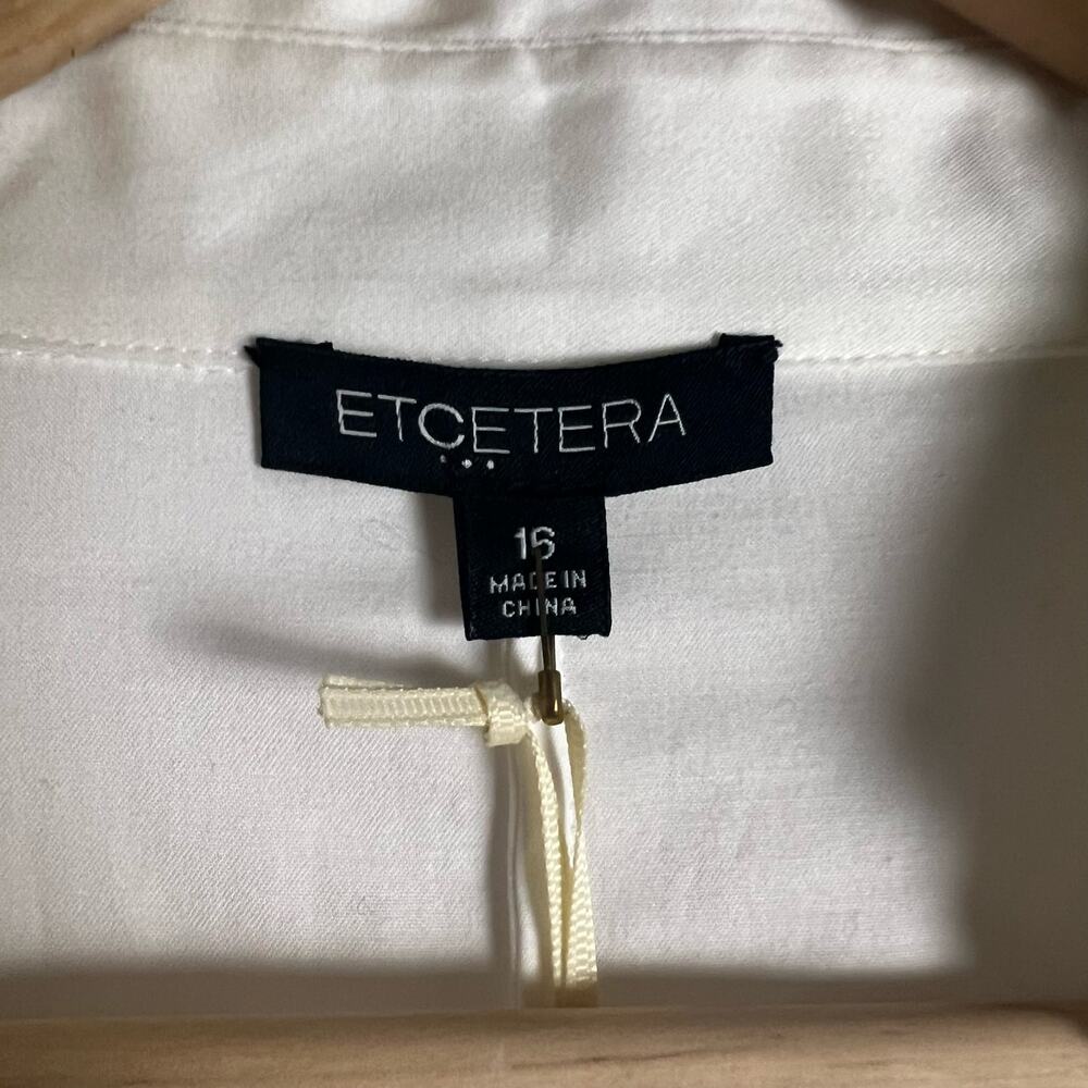 Etcetera Solid White Gathered V-Neck Long Sleeve … - image 3